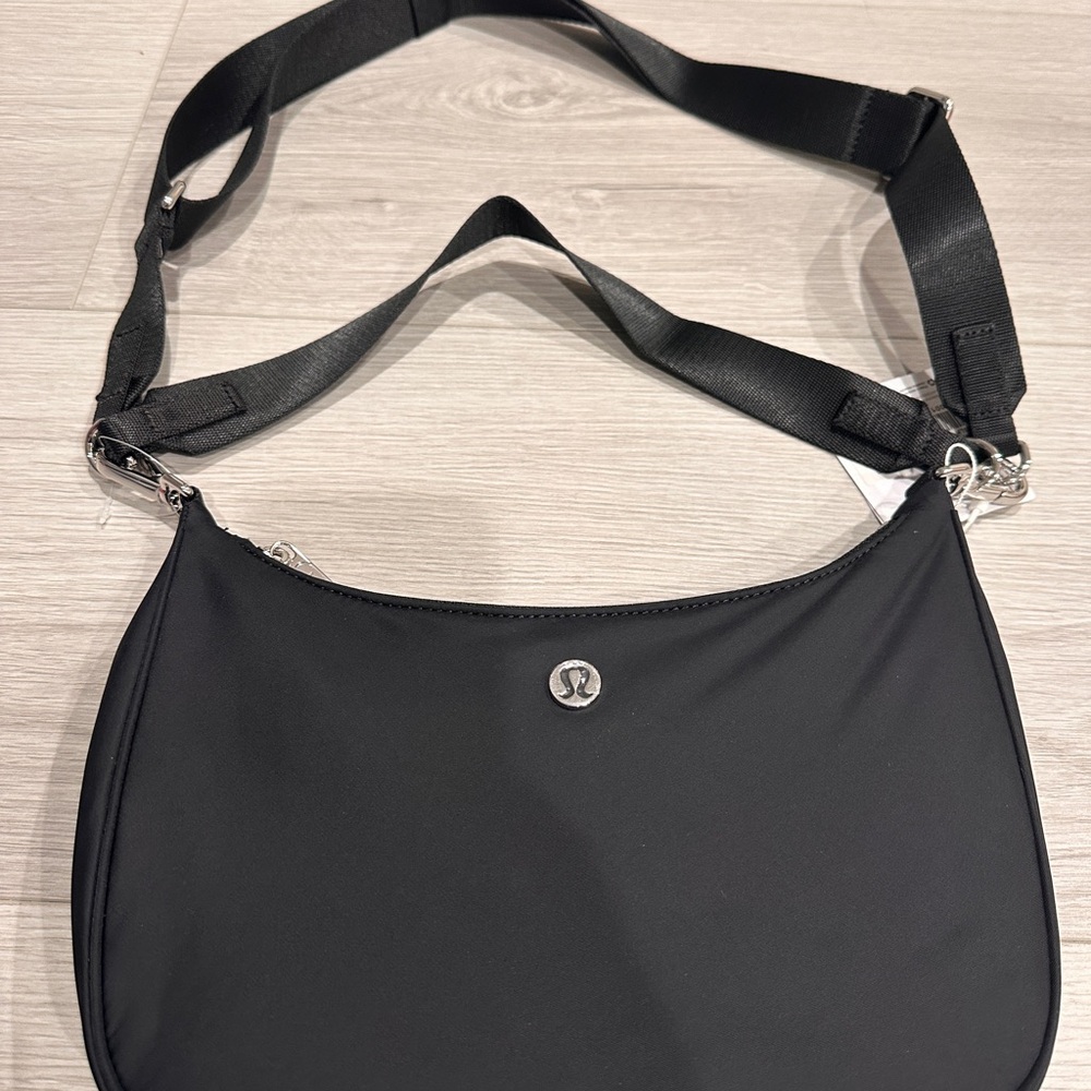 Lululemon shoulder bag